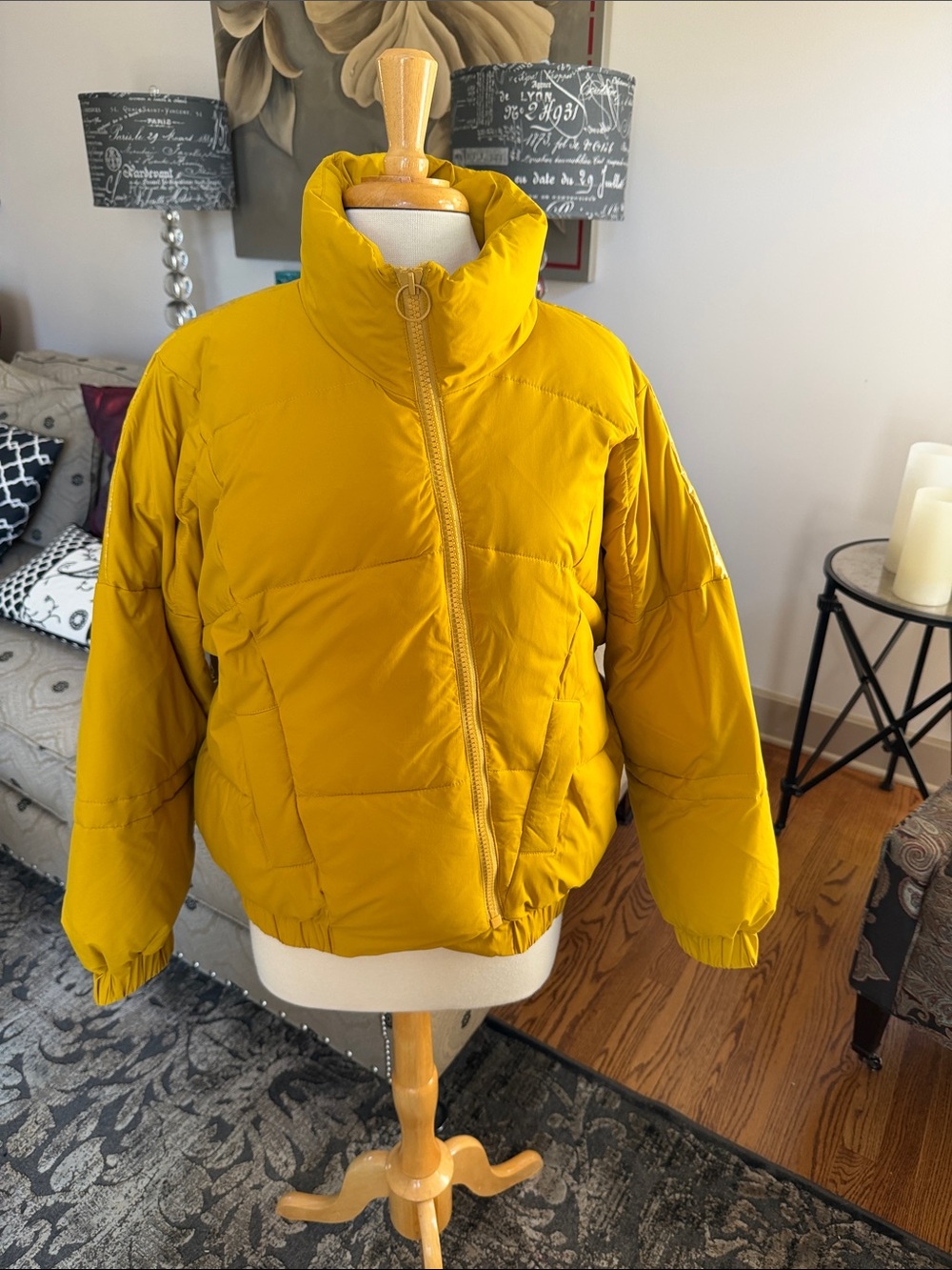 Cabi Women's Mustard Yellow Puffer Jacket - Lightweight Warmth 4228 never worn